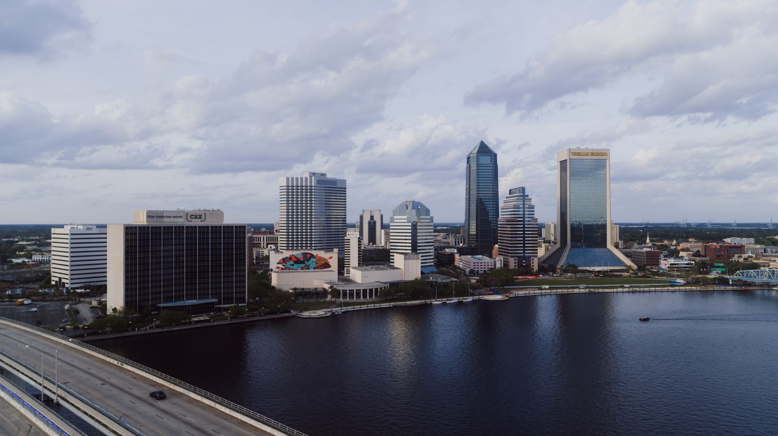 Jacksonville skyline along the St. Johns River